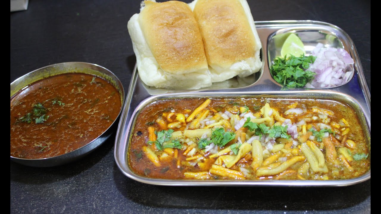 Spicy Street Food Misal Pav